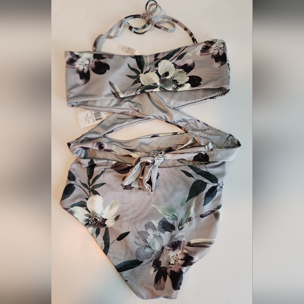 WET Swimweat Luxe Yacht Taylor One-Piece Swimsuit In Gray Floral Size MED - Picture 5 of 15